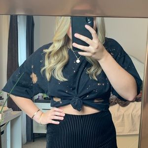 Black bleached detail crop top